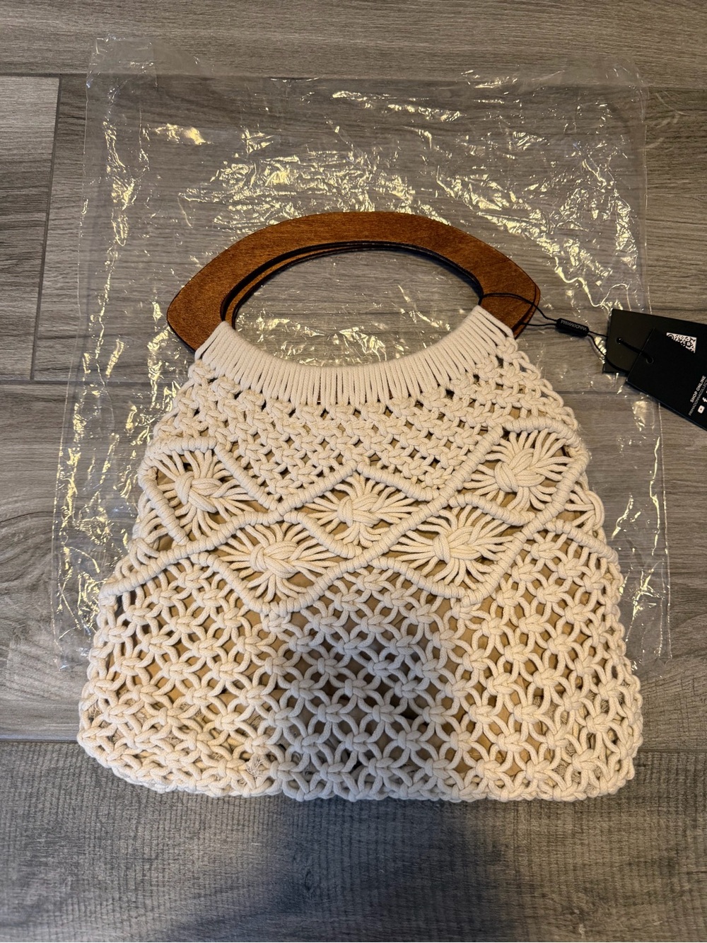 NWT Primadonna Cream Macramé Handbag with Wooden Handle - from Italy